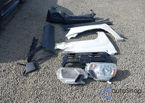 2015 Toyota Tacoma from USA, damaged, VIN 5TFTX4CN5FX053283